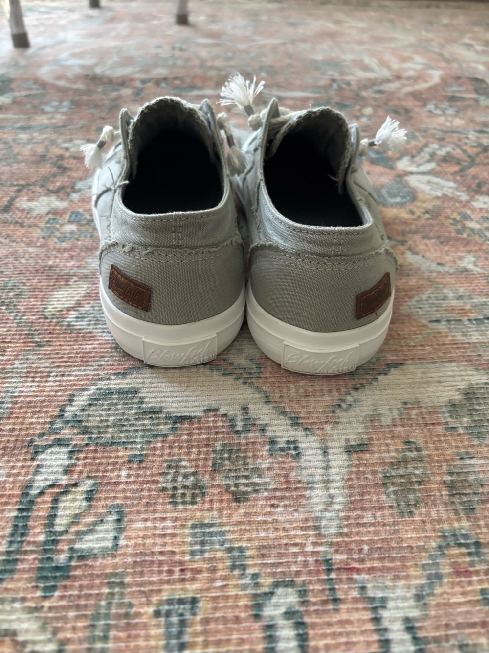 🍃🦋 Blowfish Malibu Canvas Distressed Slip On Sneakers - Picture 7 of 8